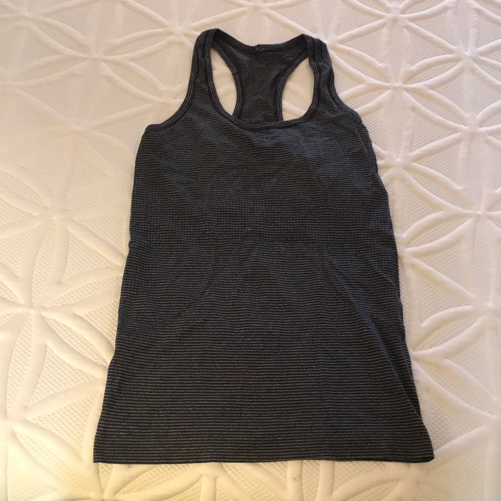 Lululemon size 4 tank charcoal/black stripe